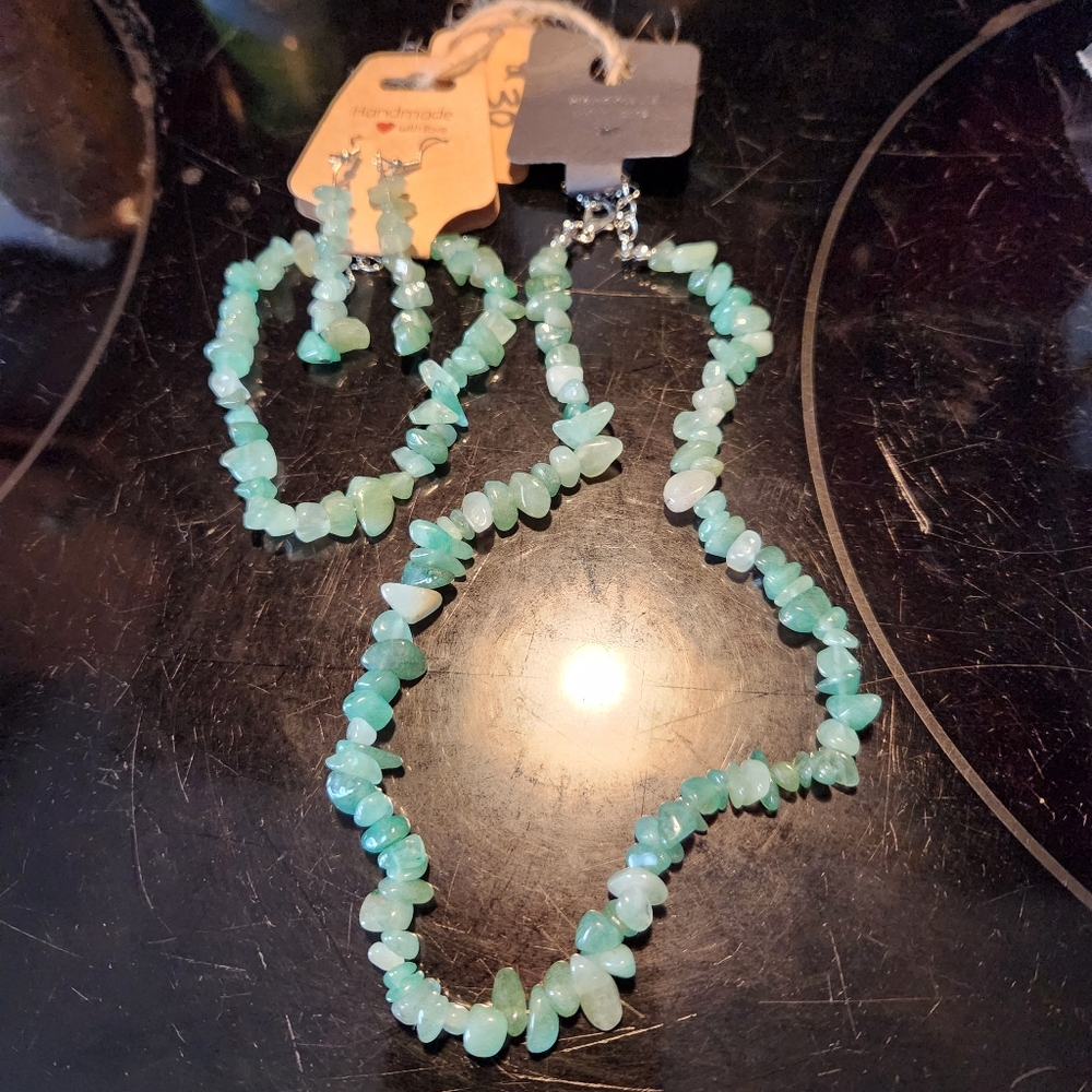 Handmade Necklace, Bracelet & Earrings Set. Naturural Stone.